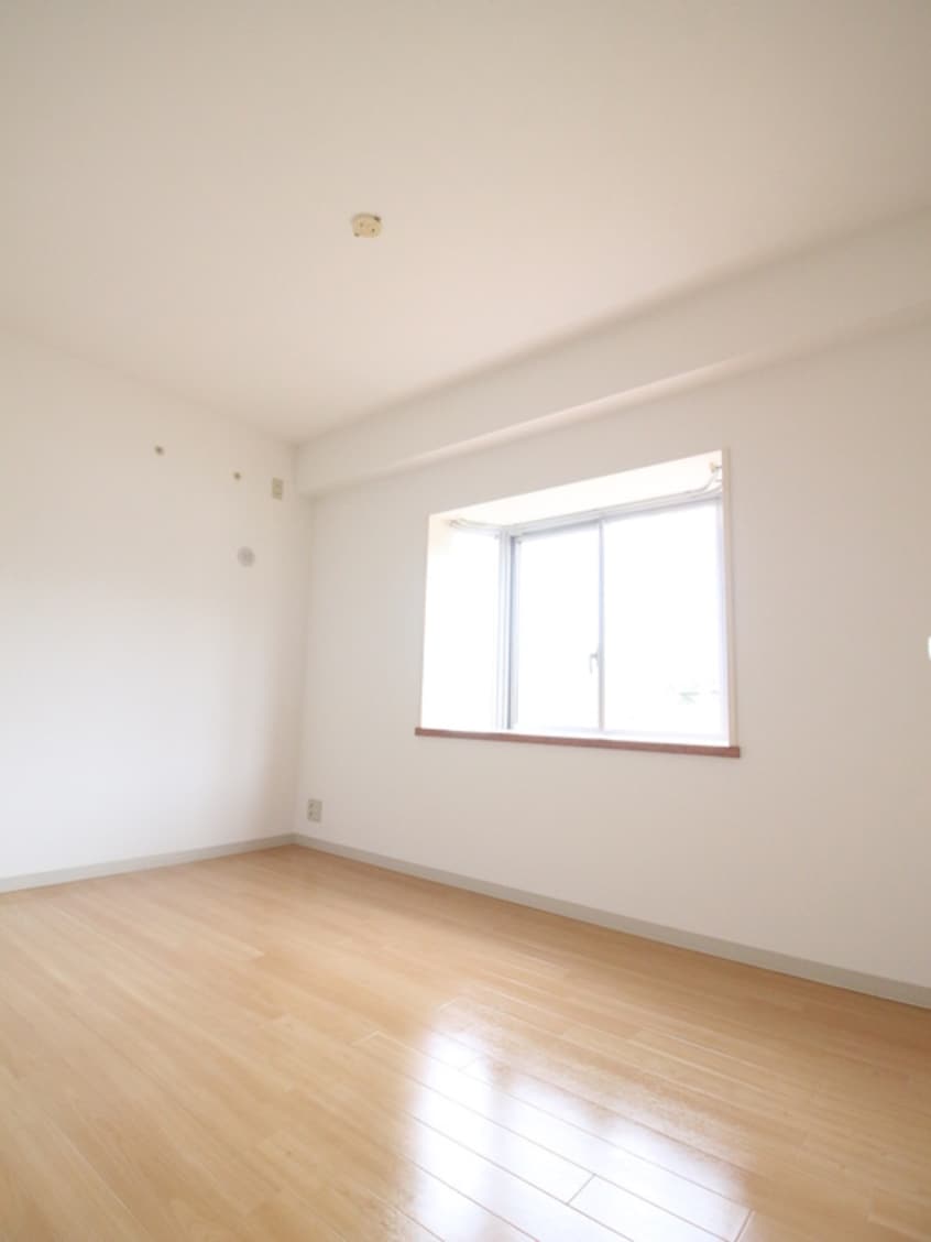 居室 ファミール江田