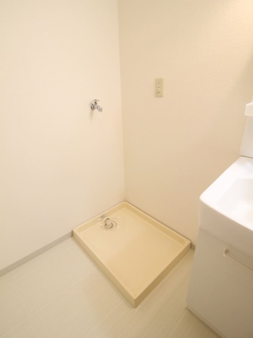 洗濯機置場 ファミール江田