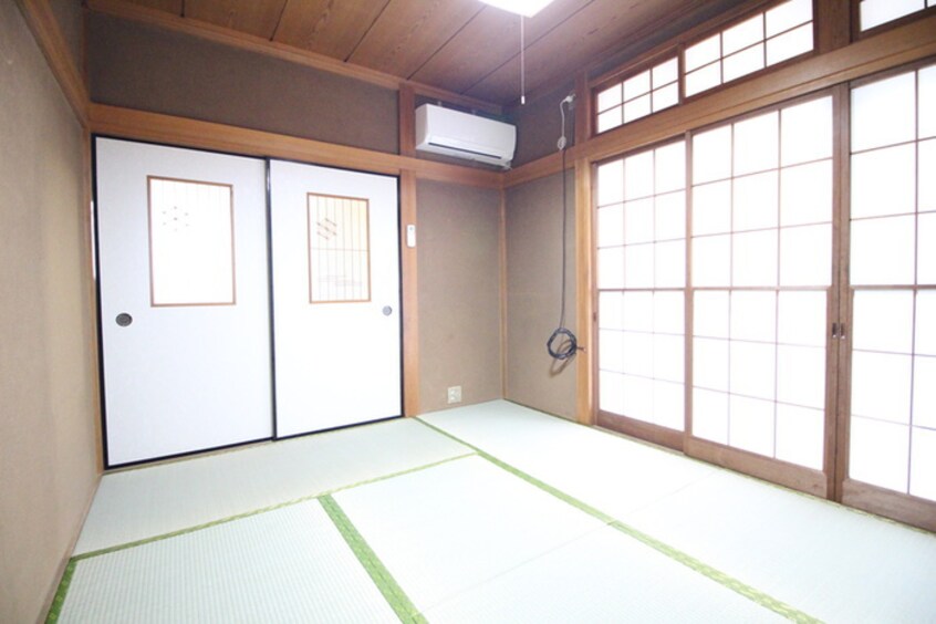 居室 友田町貸家