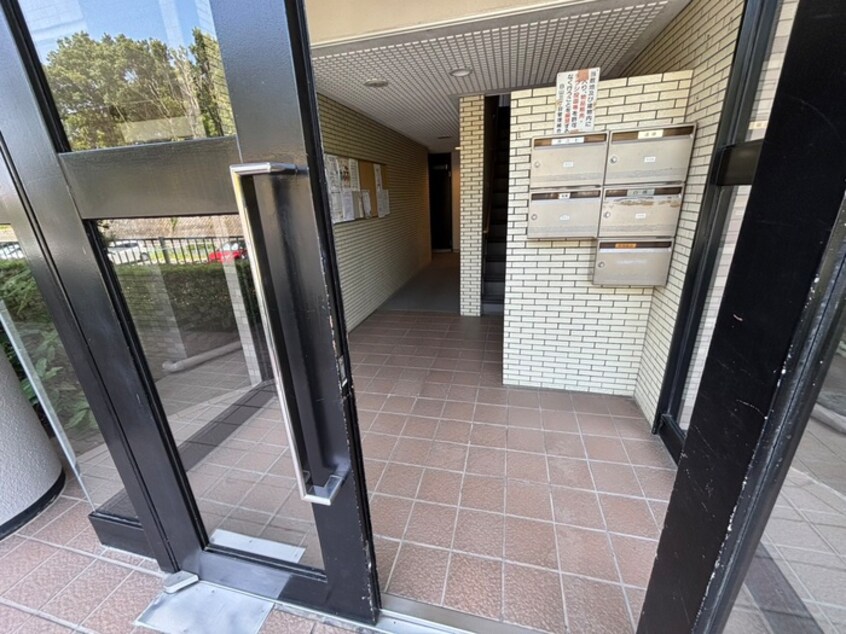 エントランス部分 新ゆりｸﾞﾘｰﾝﾀｳﾝ楠街区1号棟(108)