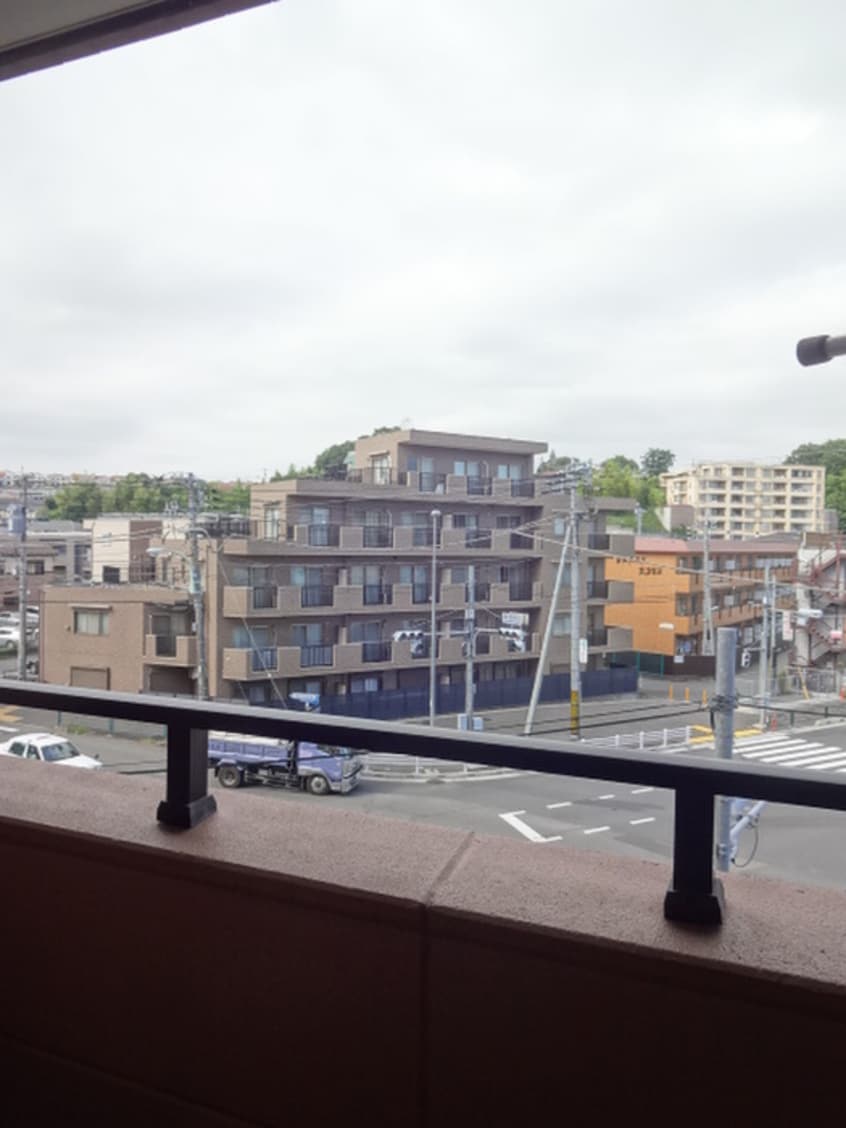 室内からの展望 Ｊｏｙ　ｏｆ　Ｌｉｆｅ鶴川