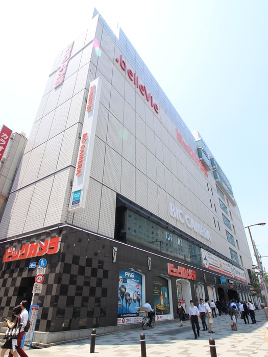 ビックカメラ(電気量販店/ホームセンター)まで1100m ビエナ赤坂