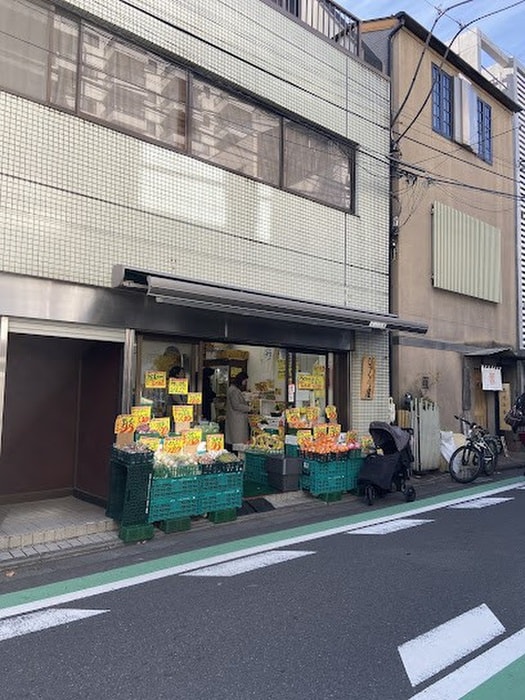 びっくり屋(スーパー)まで400m ビエナ赤坂