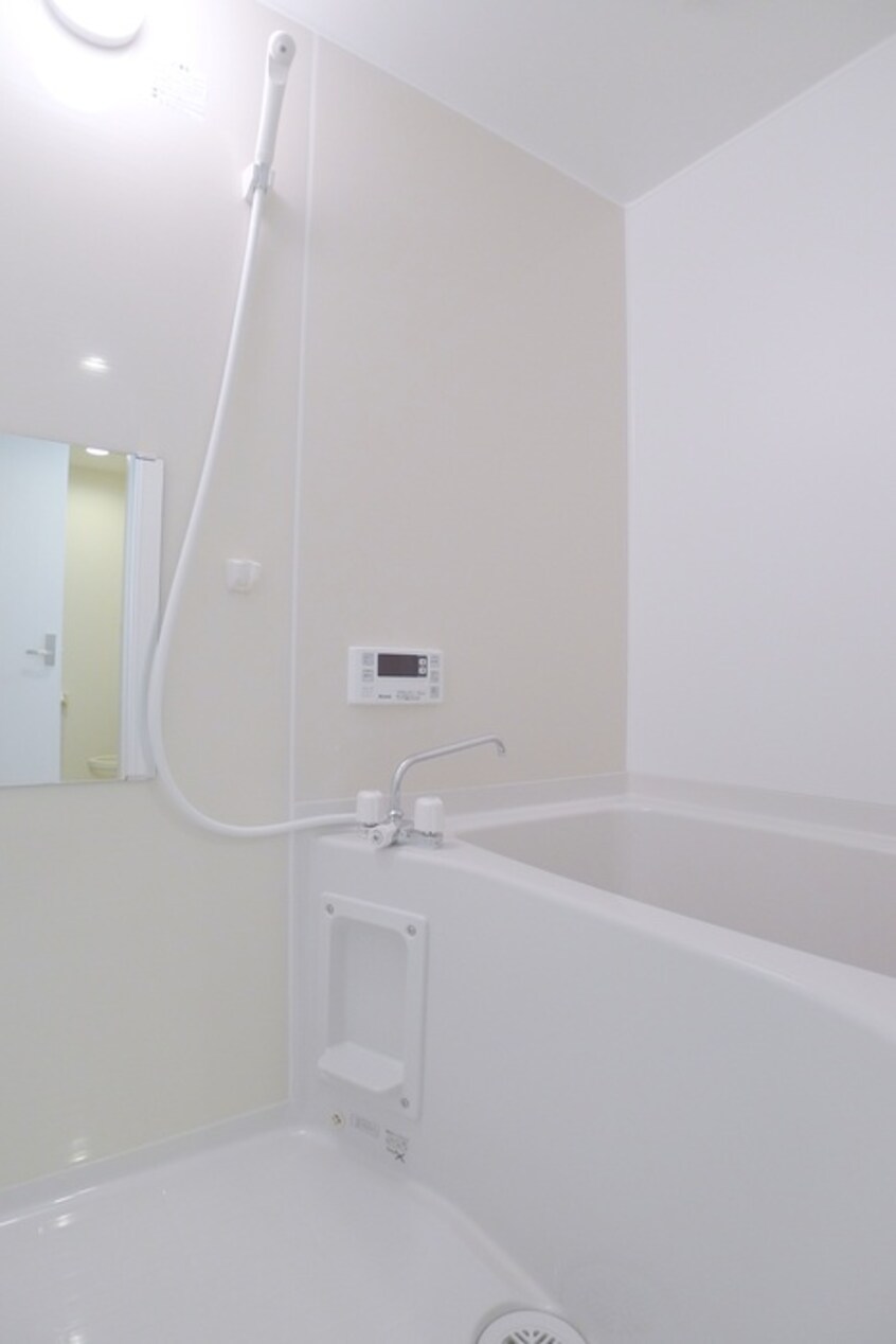 バス／シャワールーム等 エレガントプラザ