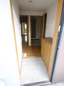 玄関 サンヒルズ泉