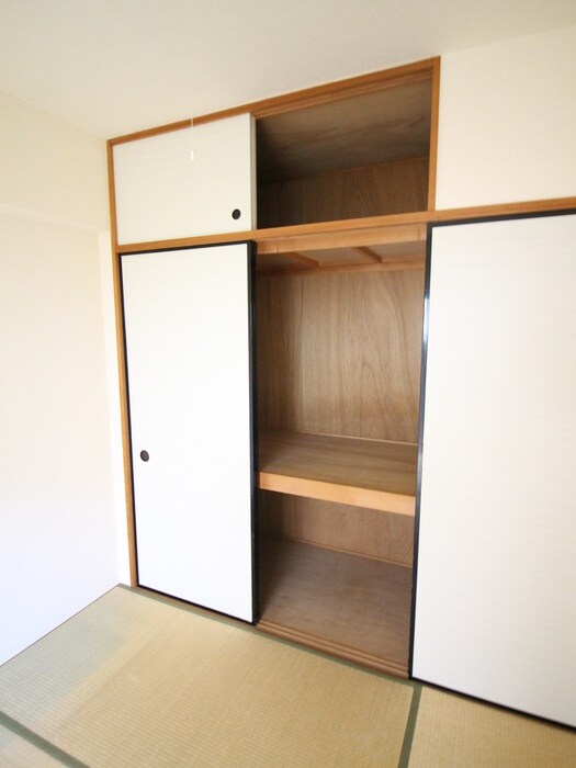 収納 サンヒルズ泉