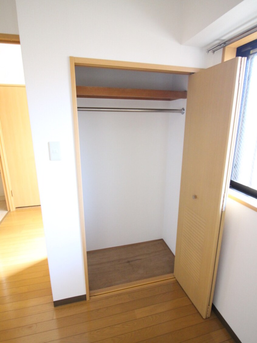 収納 サンヒルズ泉