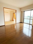 室内からの展望 チェリ－ロ－ドヒル瑞穂