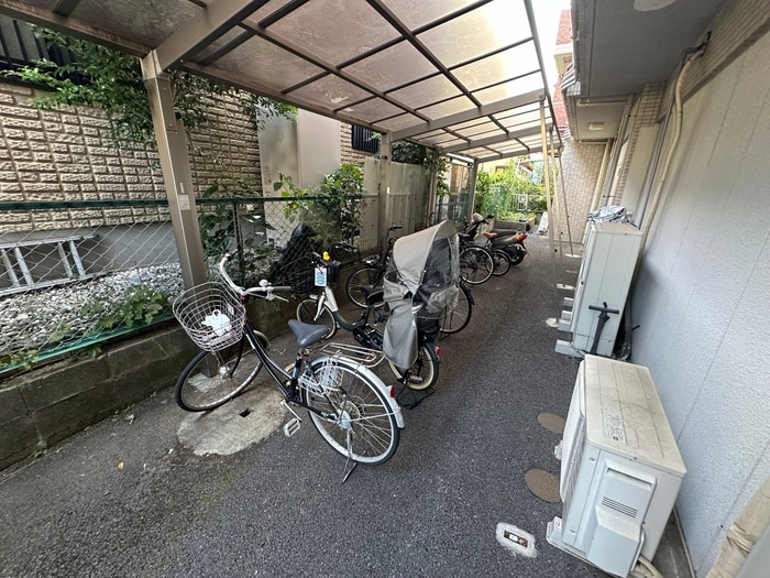 駐輪場 カスティ－ロ南平