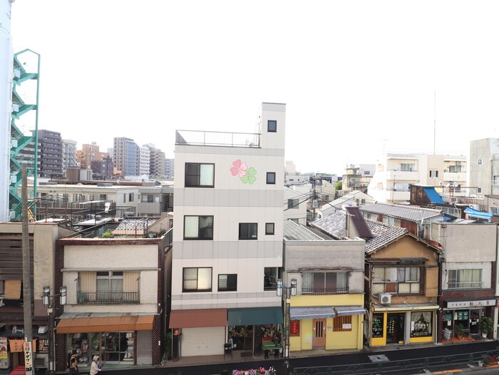 室内からの展望 トリニティ田端ビル