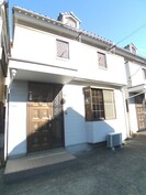 ユーアイハウスE棟の外観