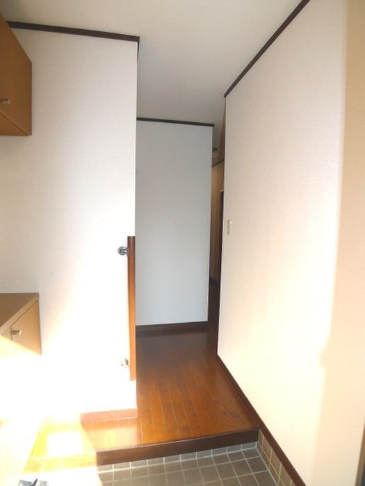 玄関 ユーアイハウスE棟