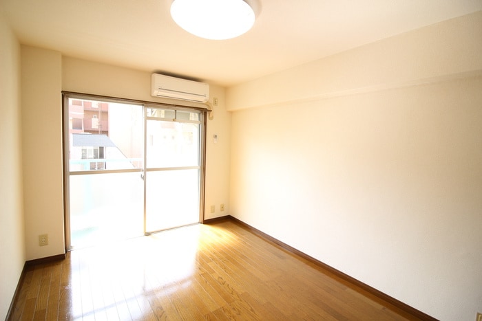 居室 三信マンション