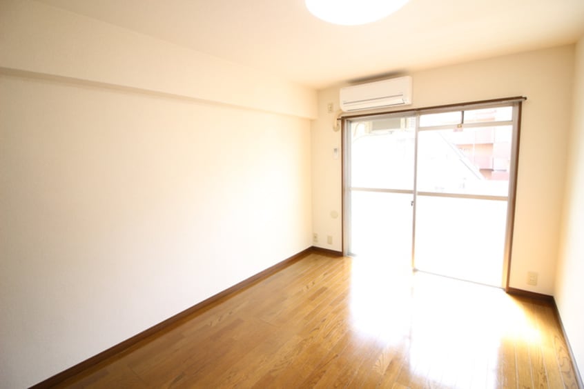 居室 三信マンション