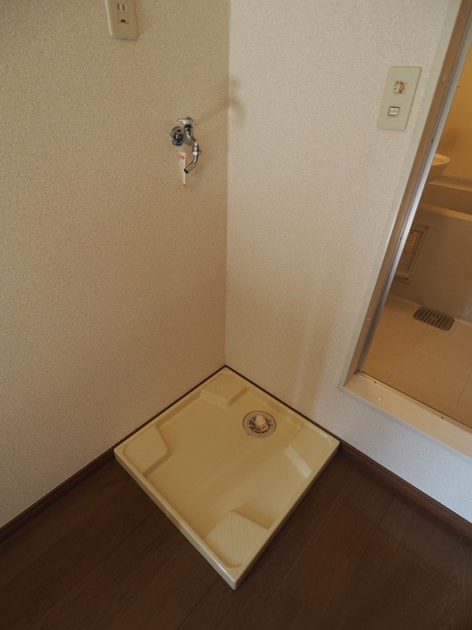 洗濯機置場 Ｙ・Ｍ・Ｋ