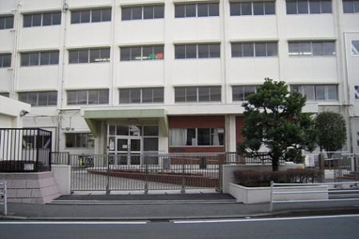 川上小学校(小学校)まで540m サンヒルズ東戸塚