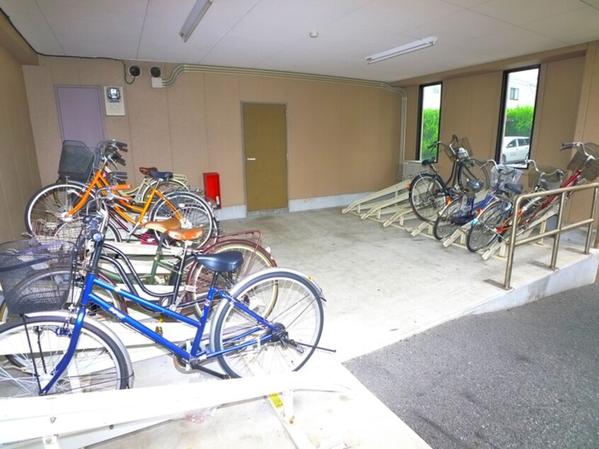 駐輪場 プライムコート舞浜