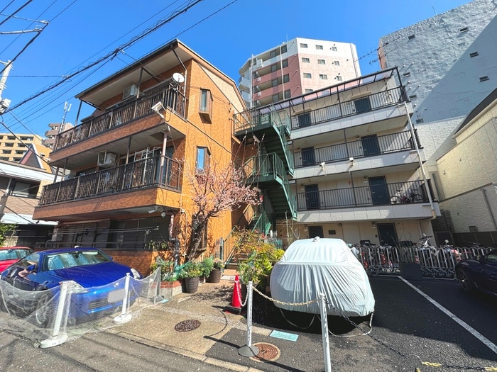 駐車場 エトワ－ル