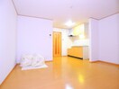 居室 Sepia Court F