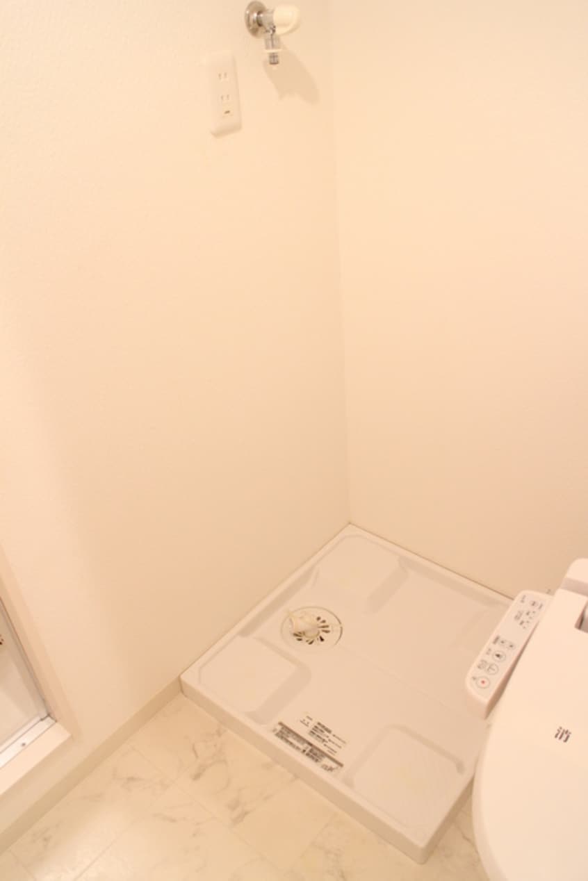 洗濯機置場 アザーレ生田