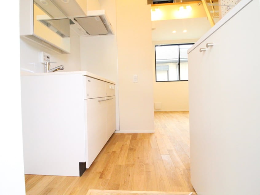 玄関 チトカラアパートメント