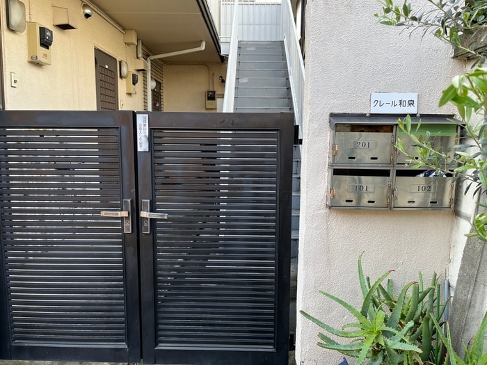 エントランス部分 クレ―ル和泉