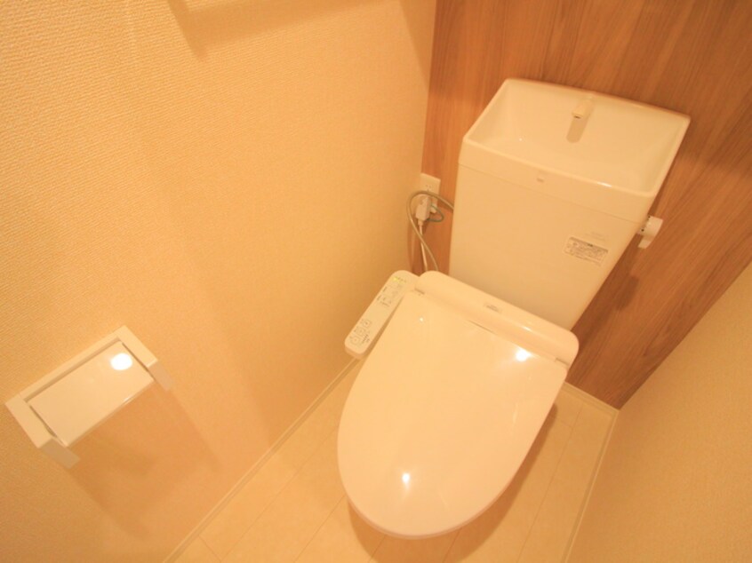 トイレ アンジュール北町