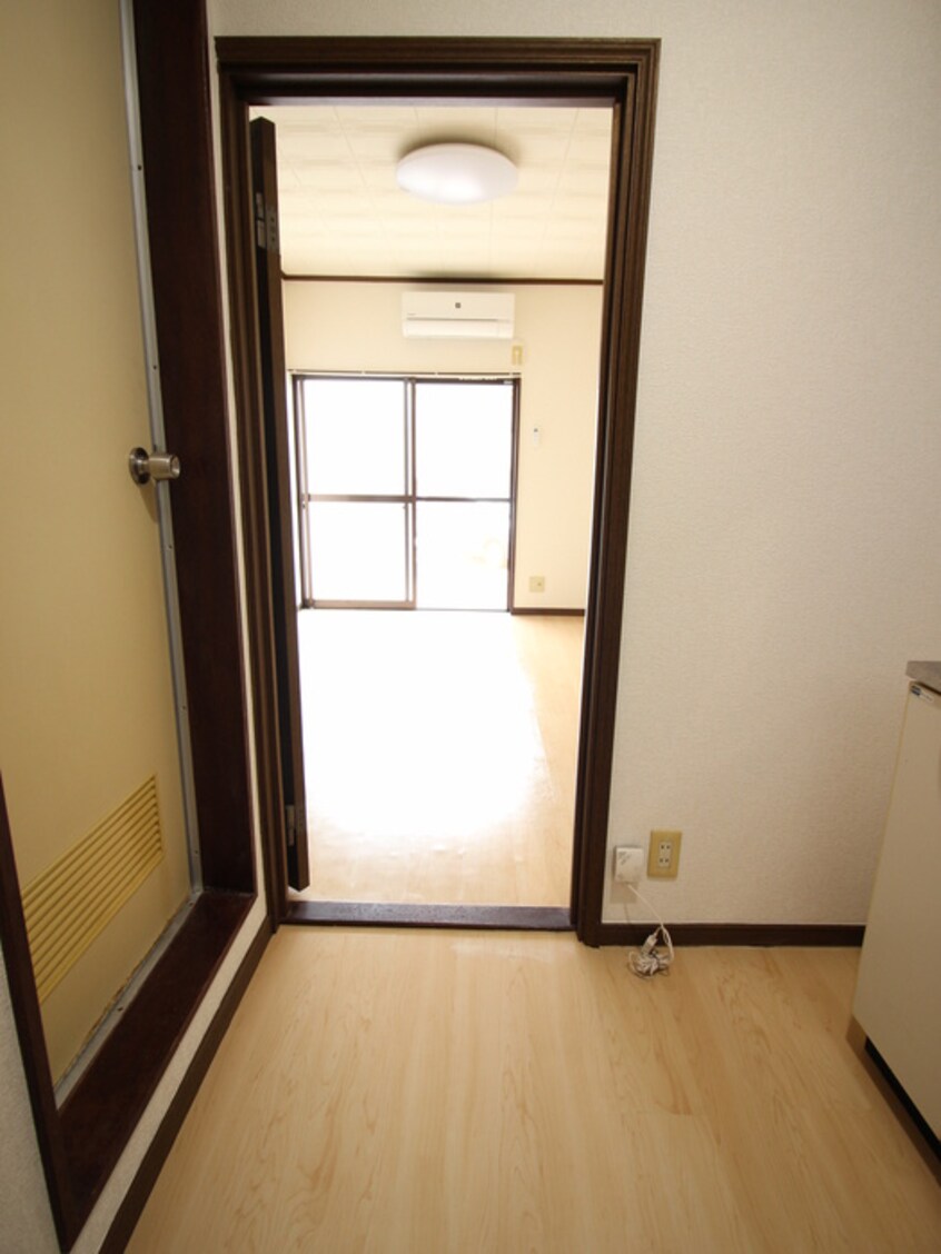 廊下 ハイツＫ６（釜台）