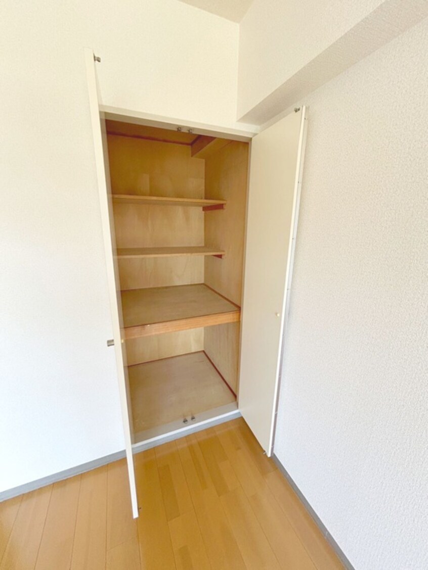 収納 エミネンス船橋