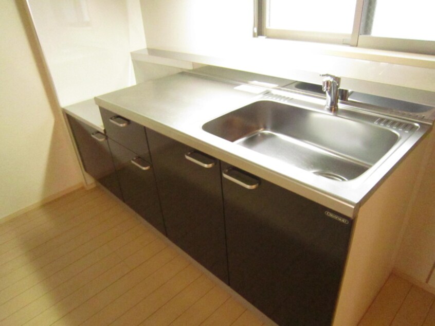 キッチン ウッドパレス駒岡