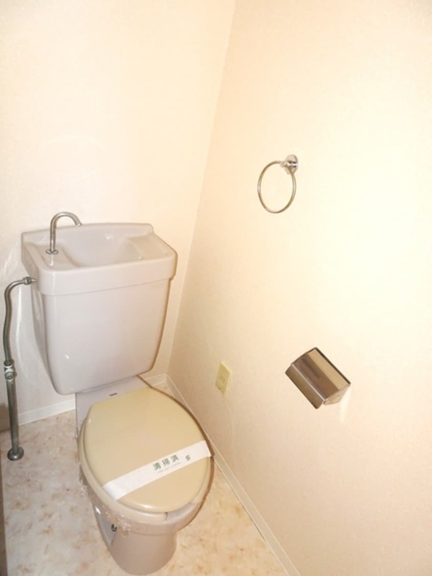 トイレ ファミ－ル末廣