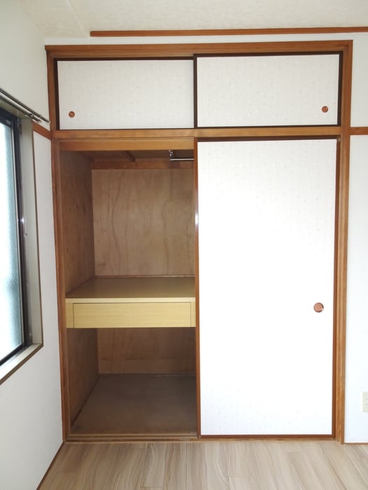 収納 ファミ－ル末廣