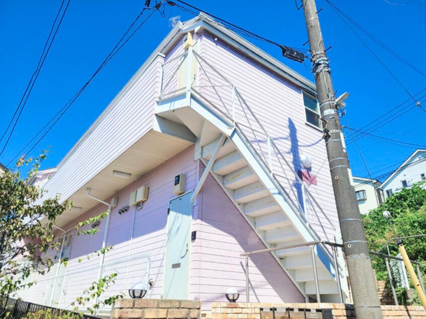 外観写真 ｱｾﾞﾘｱｶﾞｰﾃﾞﾝｽﾞ百合ヶ丘壱番館