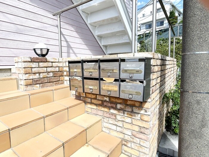 建物設備 ｱｾﾞﾘｱｶﾞｰﾃﾞﾝｽﾞ百合ヶ丘壱番館