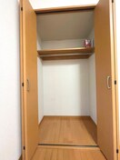 収納 ｱｾﾞﾘｱｶﾞｰﾃﾞﾝｽﾞ百合ヶ丘壱番館