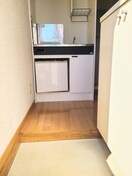 廊下 ｱｾﾞﾘｱｶﾞｰﾃﾞﾝｽﾞ百合ヶ丘壱番館