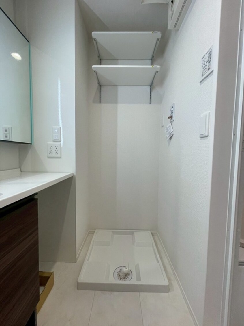 洗濯機置場 Der Grenze