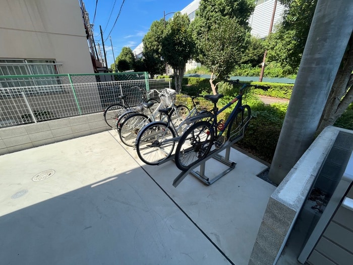 駐輪場 ＡＪ草加新田