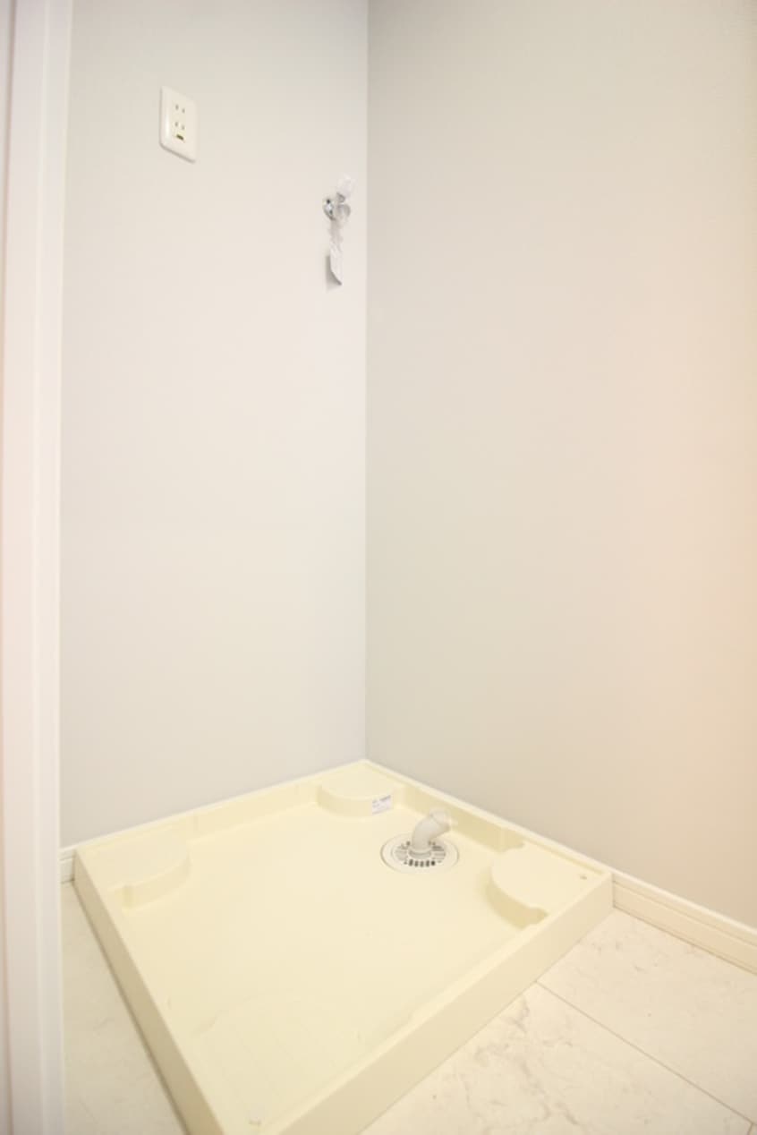 洗濯機置場 ＡＪ草加新田