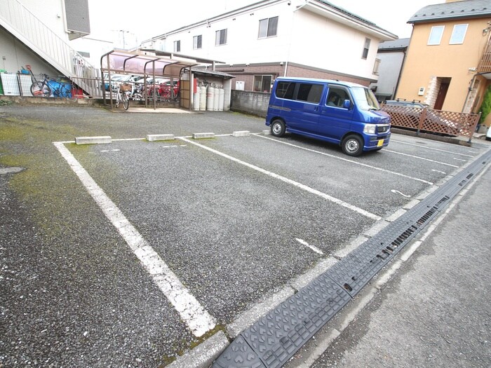 駐車場 ウィステリア