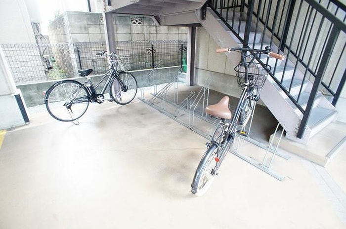 エントランス部分 アム－ル青木