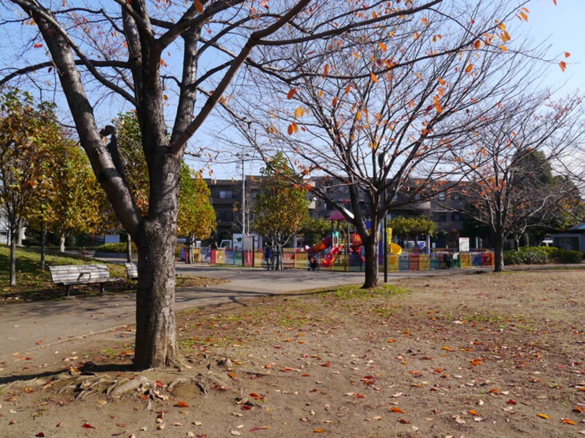 勝瀬原記念公園(公園)まで900m エクセルⅡ