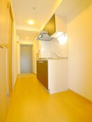 廊下 レオ四拾八番館