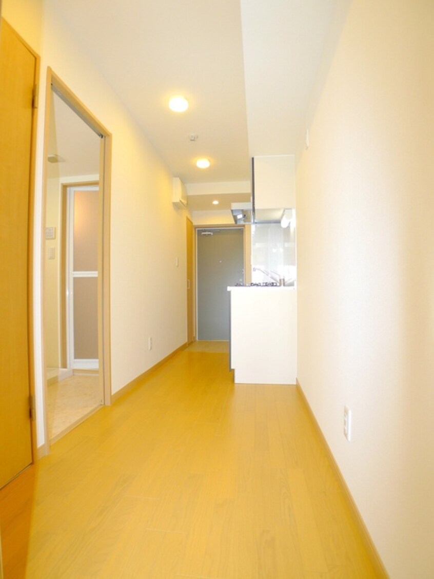 内観写真 レオ四拾八番館