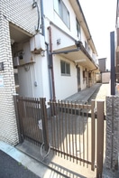 エントランス部分 ニューハイツ松浦