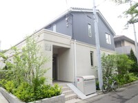 カリンパニハウス