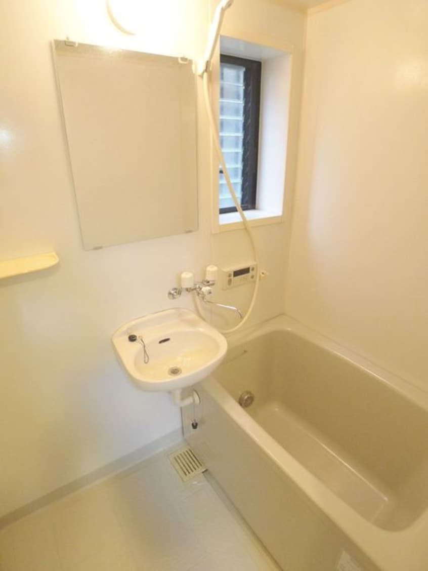 バス／シャワールーム等 カ－サ山岸