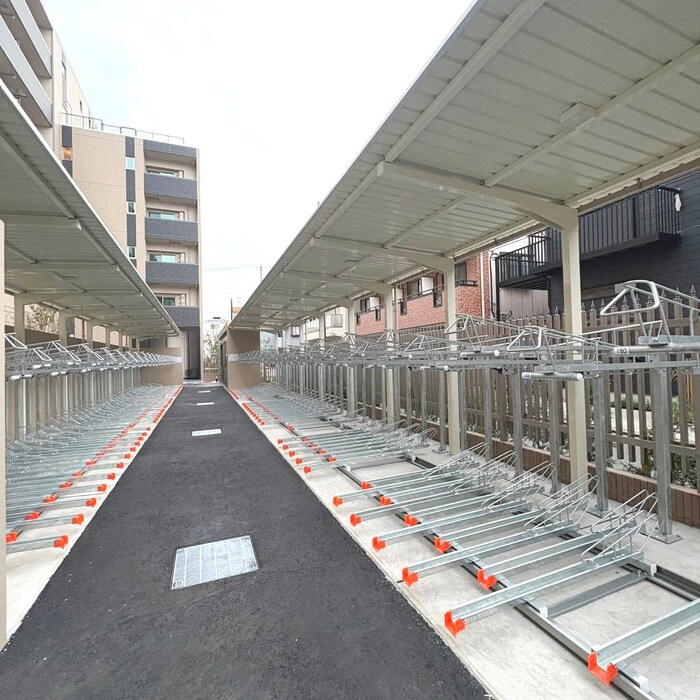 駐輪場 サンジョイアゼロ