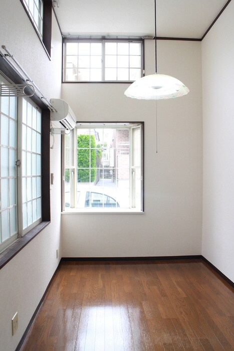 居室 ヒルサイドテラスマキ