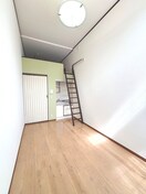 居室 ヒルサイドテラスマキ